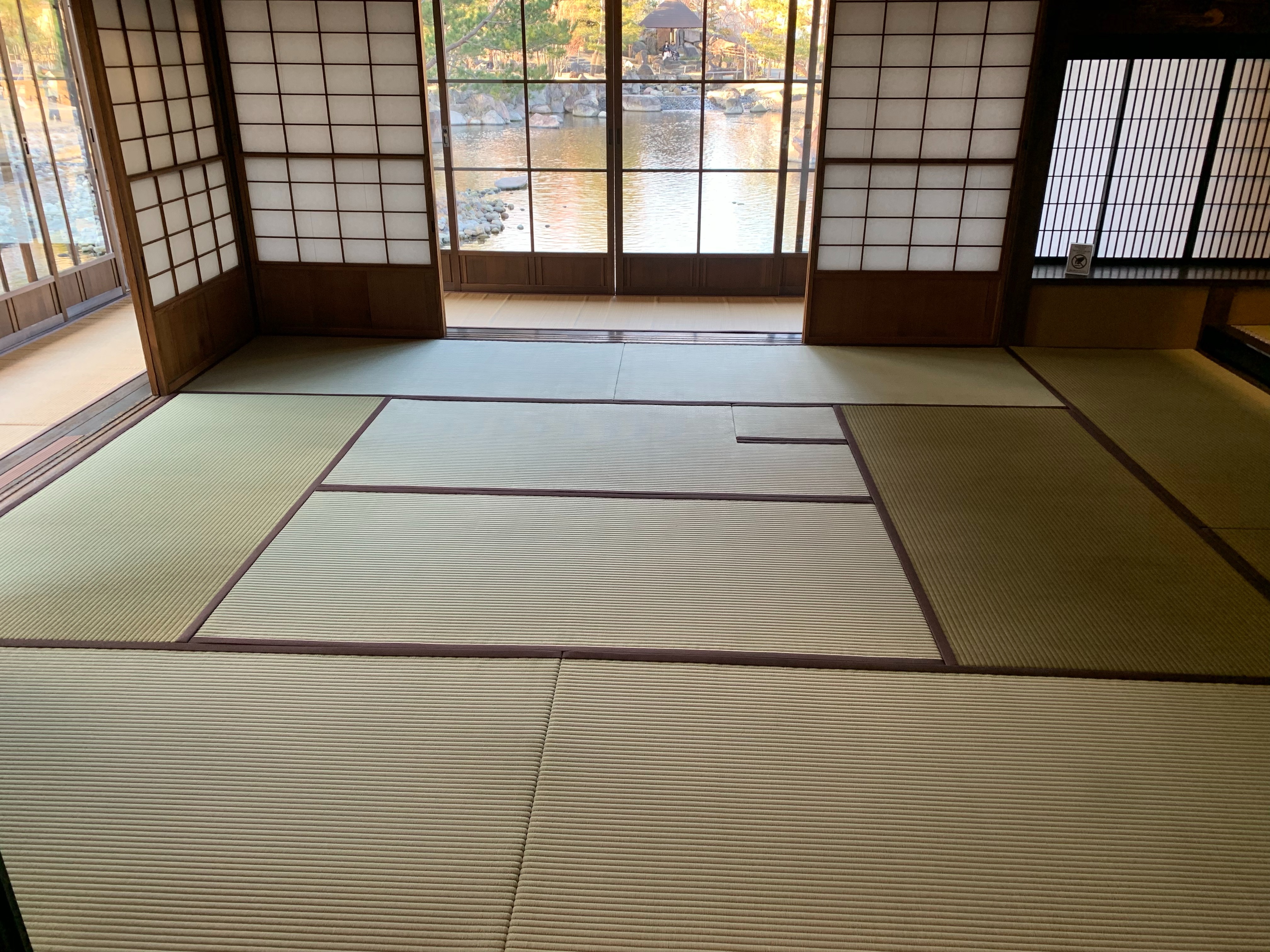 交換に丁寧対応 | 東京の畳なら浪貝畳店
